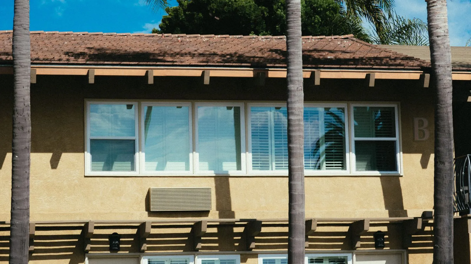 What to Expect During Wood Window Installation